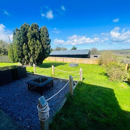 1 Bedroom Holiday Let In The Heart Of West Wales Καρμάρθεν Εξωτερικό φωτογραφία
